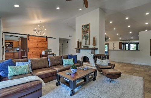 Buenavante Casa | Scottsdale Oasis with Outdoor Bar and Pool!