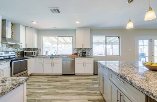 Village Grove Casa | Scottsdale Palms | Pool+Spa+Putting+Fire Pit+MORE!