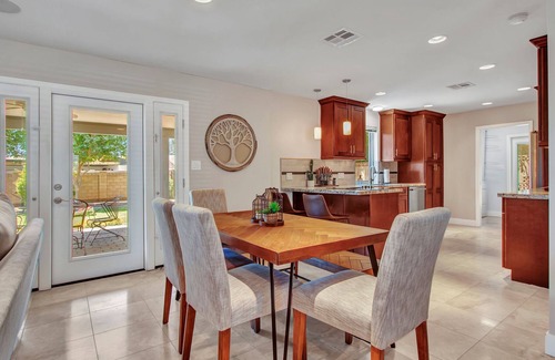 Scottsdale Country Acres Casa | Scottsdale Playhouse | Pool & Mini Golf in OldTown