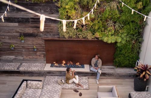 Laguna Beach Hotel | SCP Seven4One Hotel