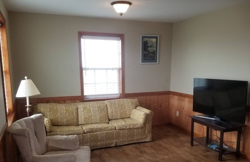 Hobucken Cabaña | Scranton Cottage Bungalow