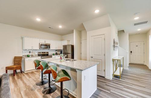 Wilson County Casa | Screened Patio Townhome 3 Mi to Dtwn Wilson!