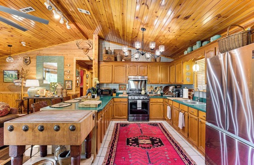 Marble Cabina | Screened Porch, Deck + Mtn Views: Andrews Retreat!