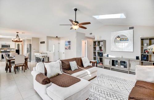 Deltona Lakes Casa | Screened Porch Waterfront Home in Deltona!