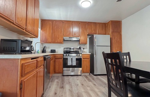 San Diego Apartamento | Scripps Landing at Mira Mesa: Stylish 1-Bedroom Home in a Prime Location