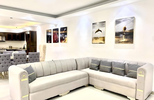Downtown Santo Domingo Villa | SD 14BR Welcome Party Villas II & III