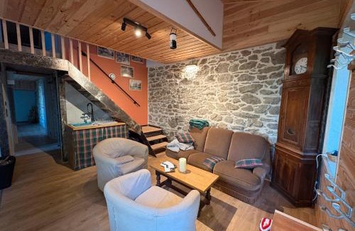 Yzeron Chalet De Esquí | Se Ressourcer En Forêt