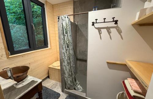 Yzeron Chalet De Esquí | Se Ressourcer En Forêt