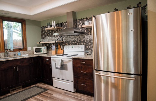 Southeast Boise Casa | SE Sanctuary~Greenbelt Getaway~3-Bedroom House~Cruiser Bikes