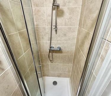 Crofton Park Apartamento | SE4, Self contained studio flat.