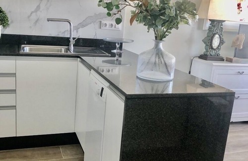 Panxon Apartamento | Vistas al mar y Playa América, garaje, paisajes, gastronomía, ocio,
