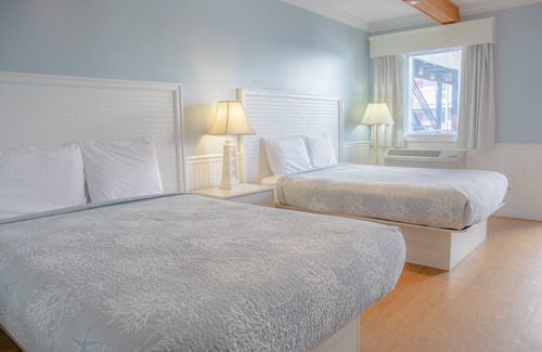 Savannah Beach Hotel | Sea And Breeze Hotel And Condo