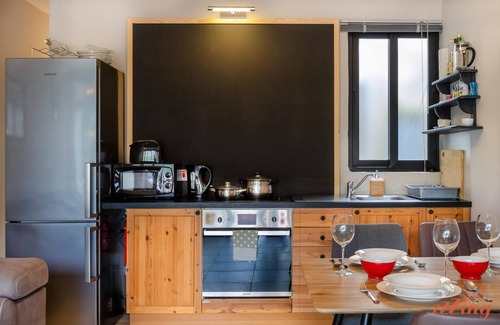 Xlendi Casa | Sea and Cliff Views in a Modern Apt w Terrace
