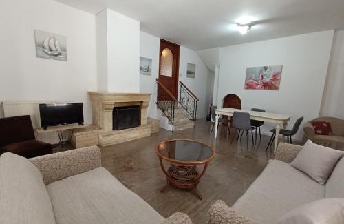 Termenades Casa | Sea and Field Retreat
