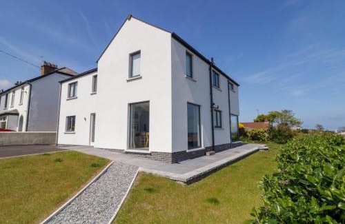 Donaghadee Casa | Sea and Sky