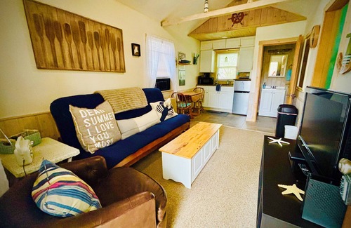 Pine Point Cabaña | Sea Bisquit Cottage by the Ocean