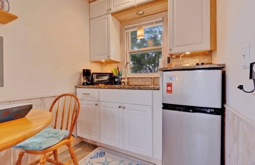 Pine Point Cabaña | Sea Bisquit Cottage by the Ocean