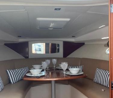 Belem Alquiler De Eote | Sea Bloom II - Night in a Fancy Speedboat