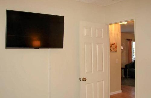 Palm Beach - West Palm Beach Apartamento | Sea Breeze-2 BR Apartment- Centrally Located