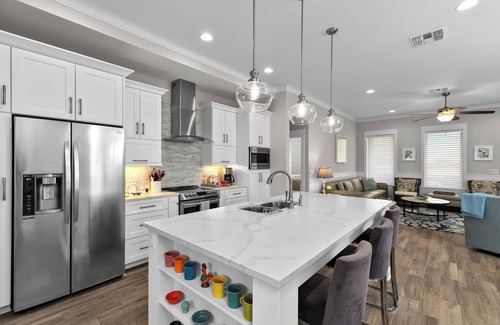 The Shores Casa | Sea Breeze Cottage - Private home at The Shores