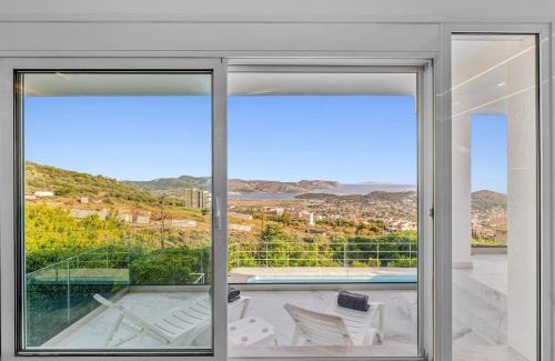 Saronida Casa | Sea Breeze Retreat with Private Pool