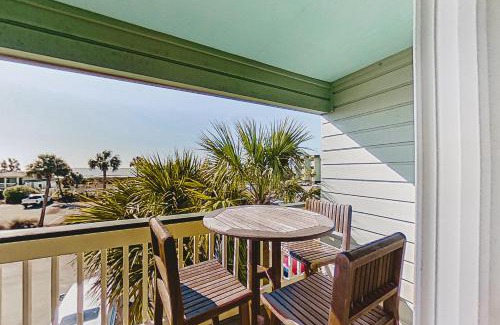 Isle of Palms Apartamento | Sea Cabin 227-B