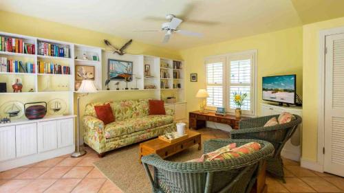 Bahama Village Casa | Sea Captains Haven by Last Key Realty