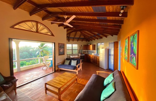 Calibishie Cabaña | Sea Cliff Cottages