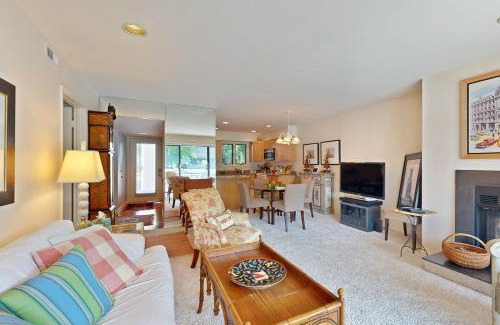 Bethany Beach Apartamento | Sea Colony - 33577 West Lake View, Unit 1004B
