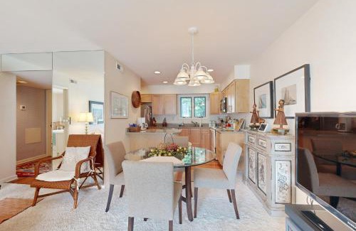 Bethany Beach Apartamento | Sea Colony - 33577 West Lake View, Unit 1004B
