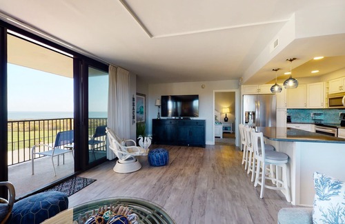 Bethany Beach Condominio | Sea Colony Ocean 2nd floor condo w/ elevator, gym, and free WiFi