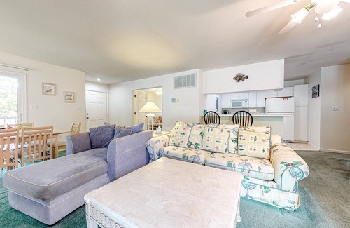 Bethany Beach Condominio | Sea Colony Tennis condo w/ central AC and access to pool and fitness center