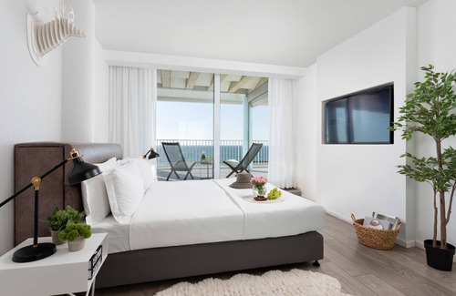 Tel Aviv Promenade Hotel | Sea Executive Suites