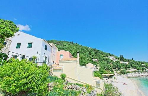 Katavolos Apartamento | Sea Front Studio Alexandra