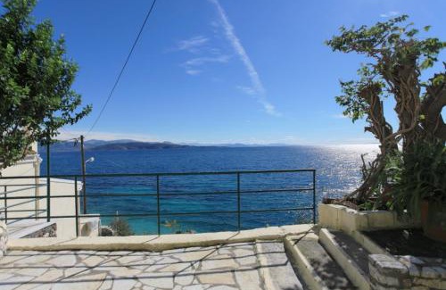 Katavolos Apartamento | Sea Front Studio Alexandra
