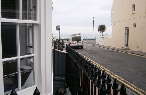 Kemptown Casa | Sea Front views, 5 min seafront walk to Brighton Pier