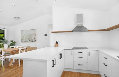Lemon Tree Passage Casa | Sea Haven Furry Friends Welcome
