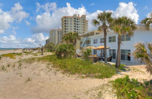Jacksonville Beach Apartamento | Sea La Vie Beach Oceanfront Patio Pet Friendly