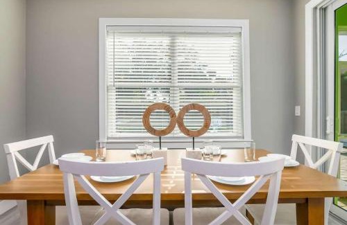 Southmont Casa | Sea La Vie Beach House