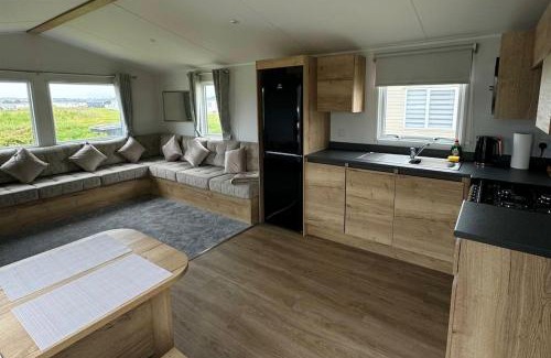Lossiemouth Chalet De Esquí | Sea La Vie Caravan at Silver Sands Holiday Park
