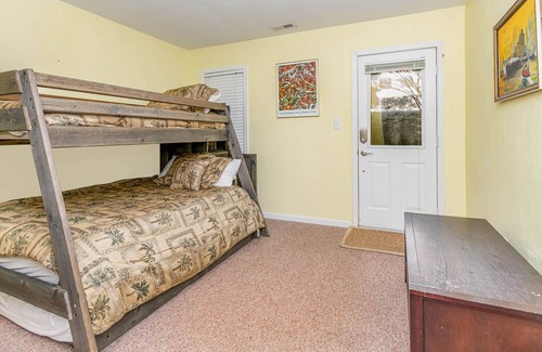 Croatan Beach Casa | ¡Precio reducido! Inmaculada casa de playa a poca distancia de la playa