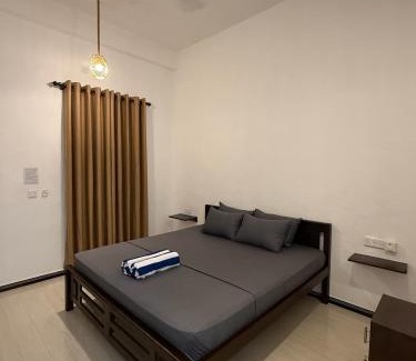 Pottuvil Division 2 Hotel | Sea La Vie