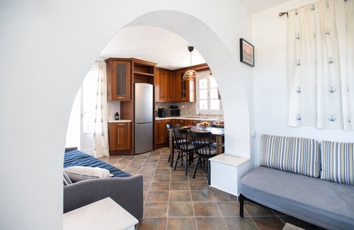 Plaka Casa | Sea Lilies Suites