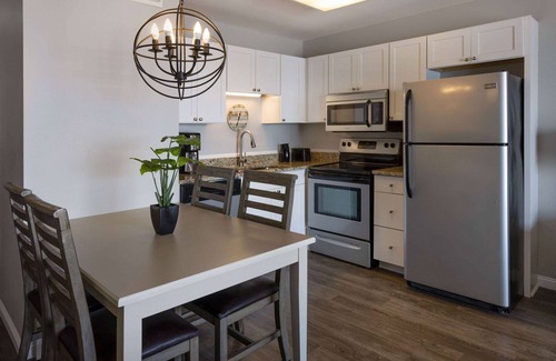 Garden City Apartamento | Sea Mystique Murrells Inlet a Ramada by Wyndham