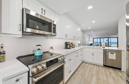 Boca Grande Condominio | Sea Oats 154 - Gulf Front - 2 bed / 2 bath - Tennis - Elevator - Sleeps 6
