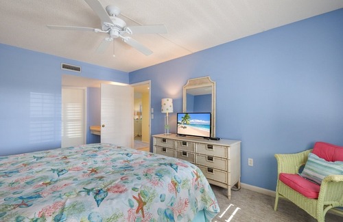 Boca Grande Condominio | Sea Oats 222 2 Bedroom Condo by RedAwning
