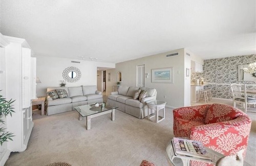 Boca Grande Condominio | Sea Oats 352 - Pool - Tennis Courts - Elevators - Sleeps 6