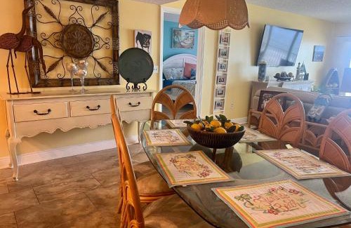 Redington Shores Hotel | Sea Oats Condominiums