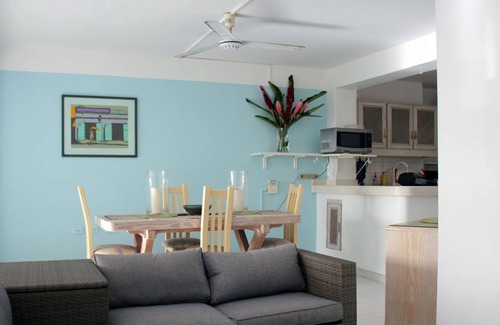 Bayville Apartamento | Sea Palm, on the Beach, Middle Apartment