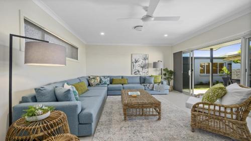 Sawtell Casa | Sea Pine Cottage - In the heart of Sawtell Village, Sleeps 6